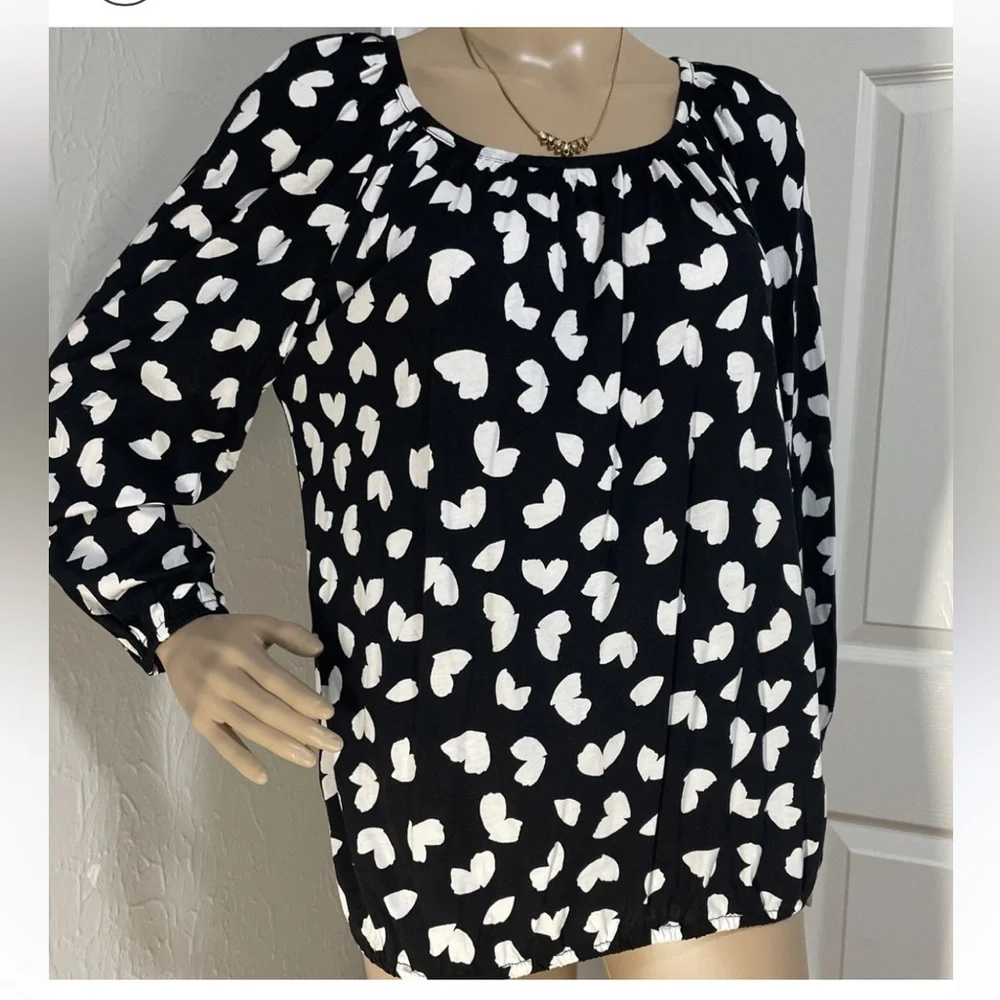 Michael Kors Black and White Heart Blouse Sz L - Picture 6 of 6